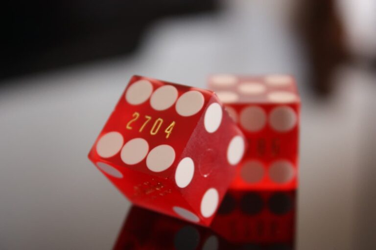 Mitos y realidades: desmantelando creencias populares sobre los juegos de azar»